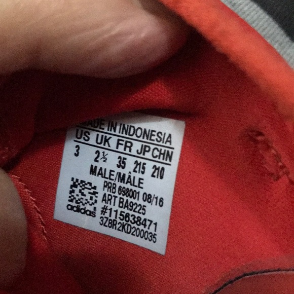 Adidas turf soccer shoes - Picture 3 of 3